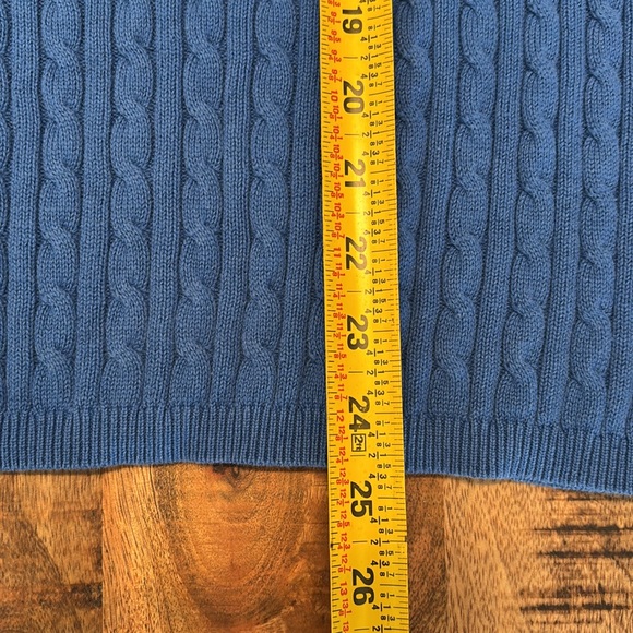 Leo & Nicole Blue Pullover V-neck  Sweater Women’s Size 1x (3) - Picture 4 of 5